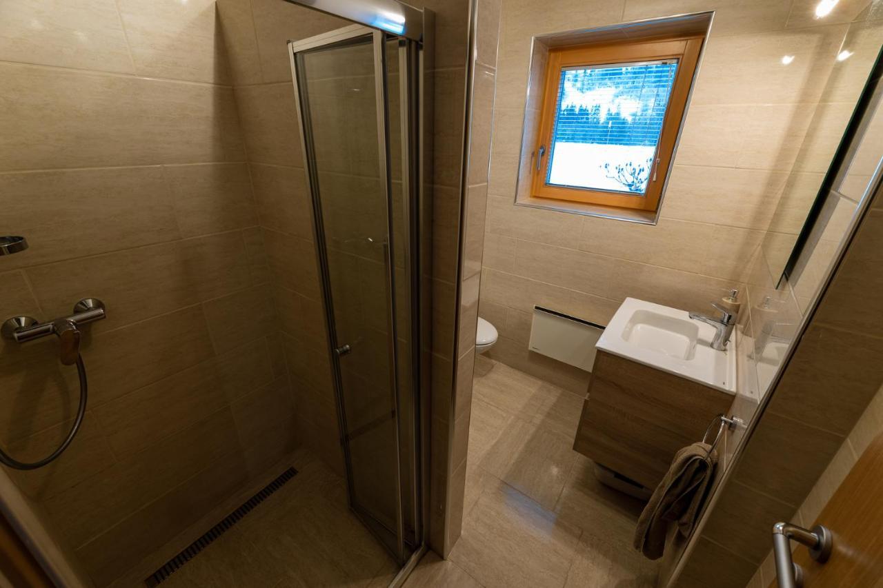 Apartma Lana Мойстрана Екстериор снимка