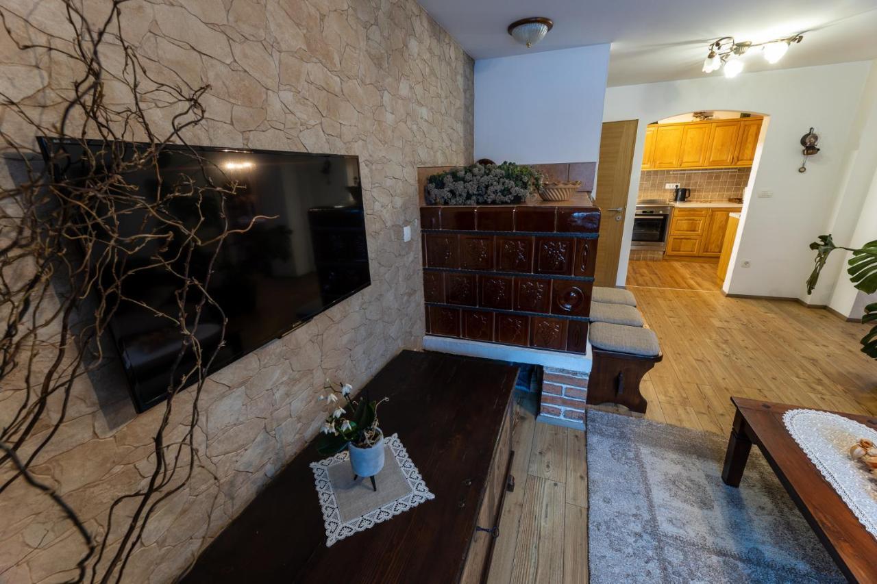 Apartma Lana Мойстрана Екстериор снимка